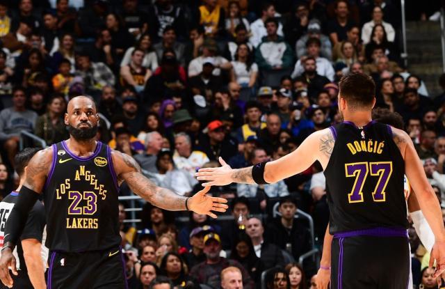 Kaiyun Sports-不老神话！41岁詹皇轰30+准三双：伤病拦不住他