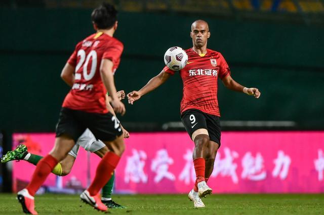 伤不起！亚冠金靴自我正名 无他让亚泰前景堪忧？